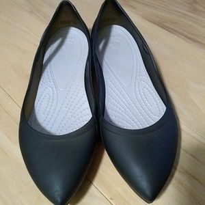 CROCS grey pointed toe flats